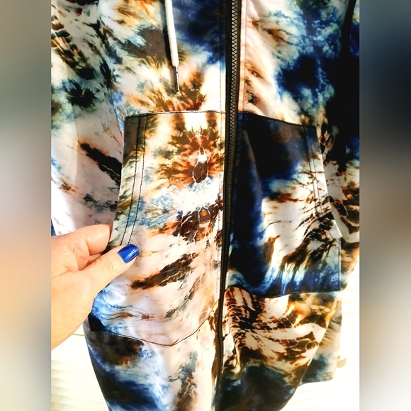 Jacket, light, full length zip-up with hoodie - Picture 4 of 6